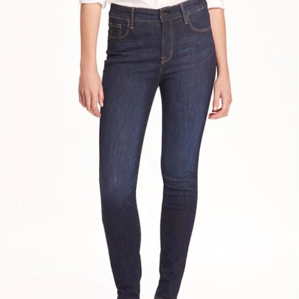 Old Navy Rockstar Skinny Jeans, Size 8